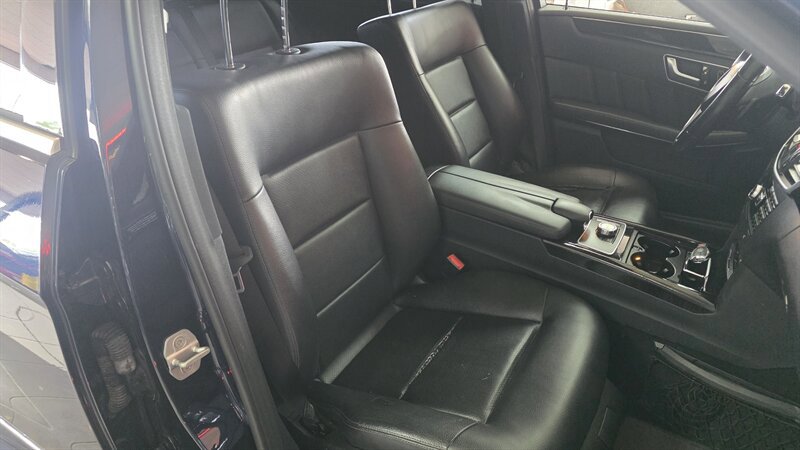 Used 2013 Mercedes-Benz E 350 4MATIC Sedan image 25