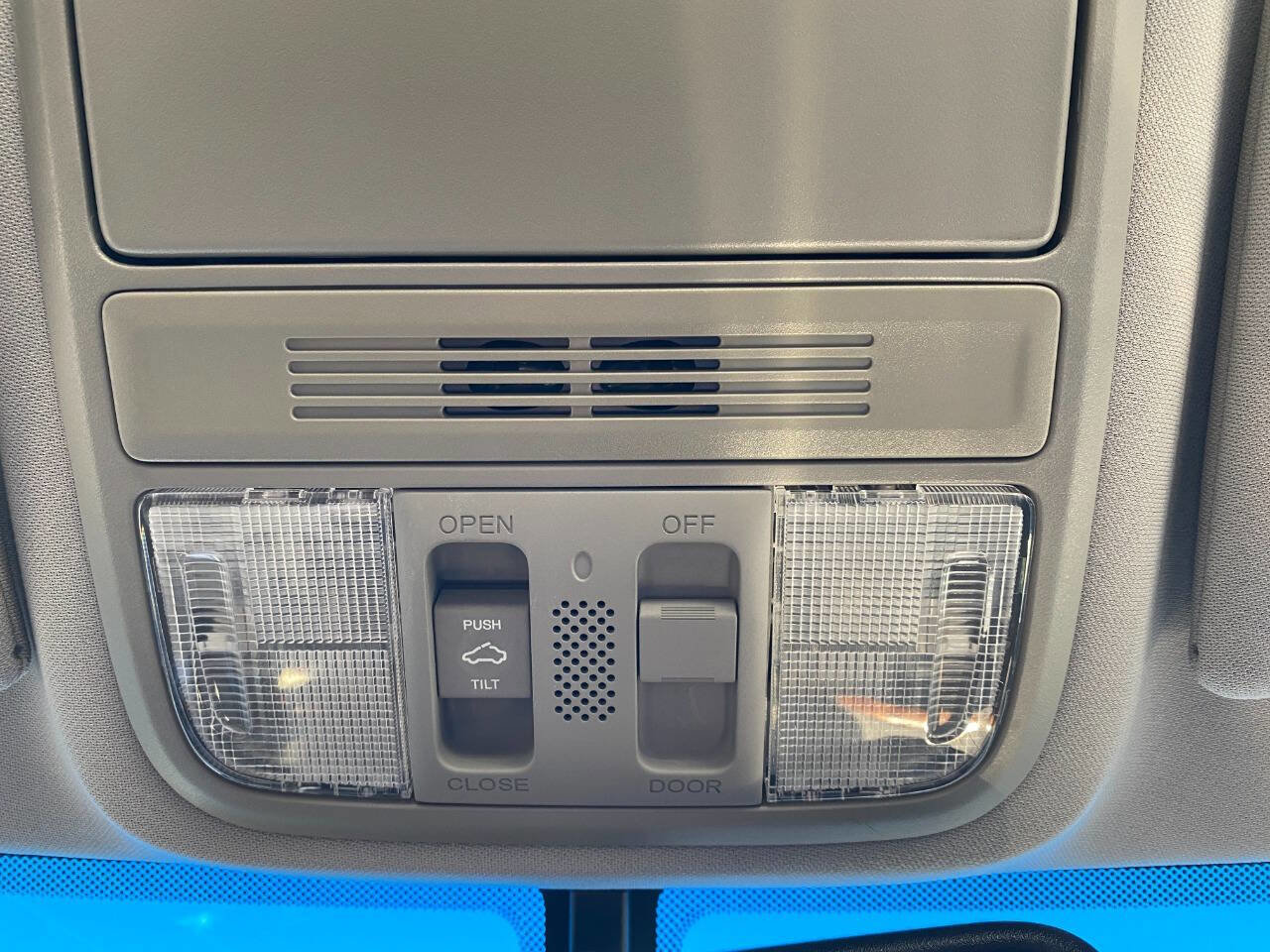 Used 2011 Honda Accord EX-L image 20