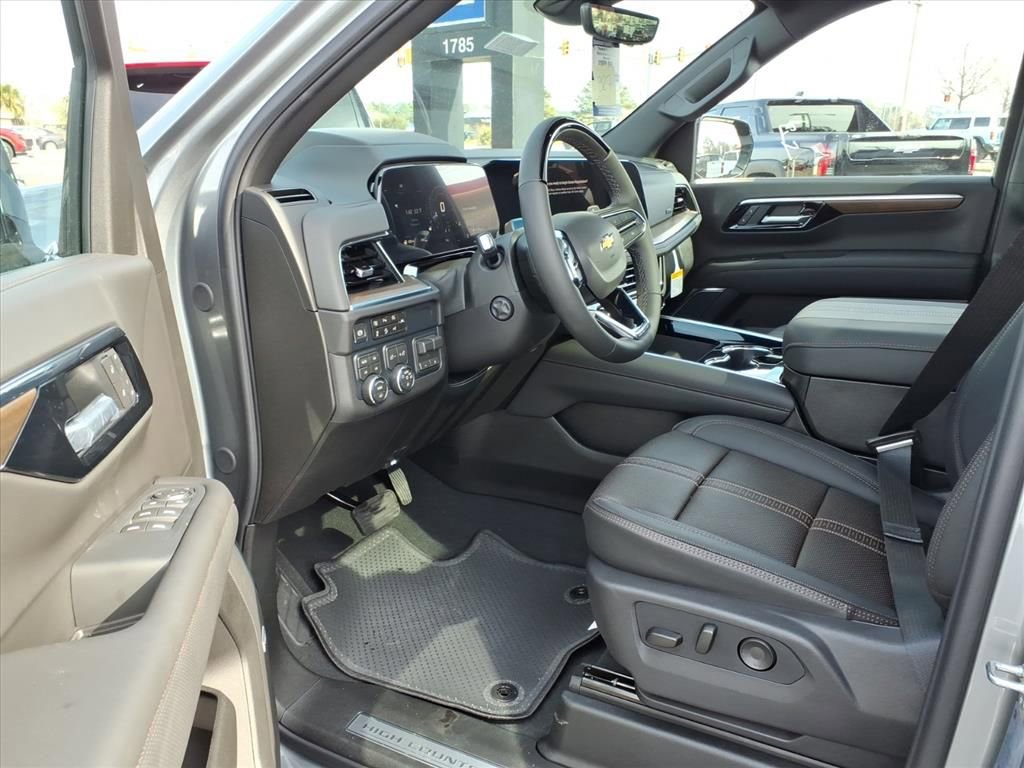 New 2026 Chevrolet Tahoe High Country AWD/4WD image 9