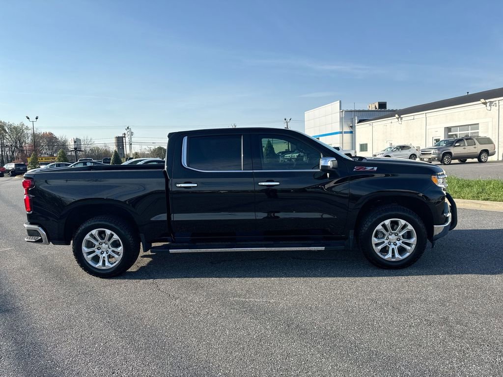 Used 2023 Chevrolet Silverado 1500 LTZ AWD/4WD image 7