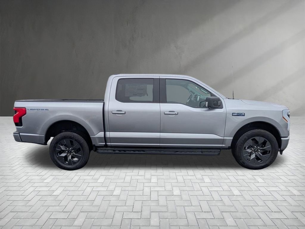 New 2025 Ford F150 Lightning Flash image 9