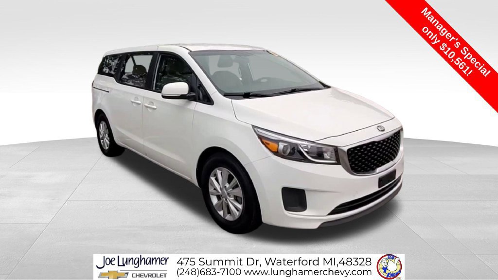 Used 2018 Kia Sedona L FWD image 2
