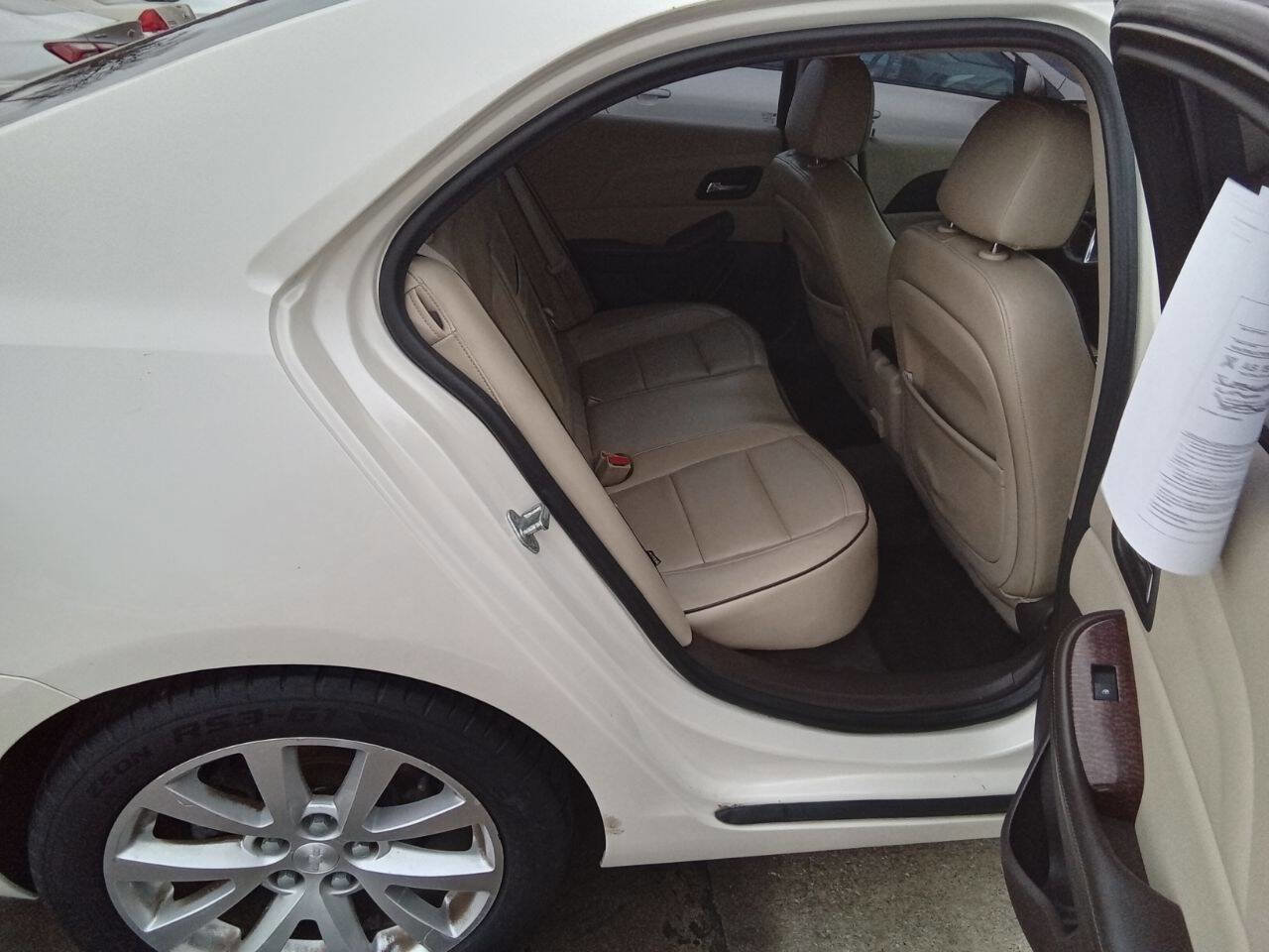 Used 2013 Chevrolet Malibu LTZ FWD image 5