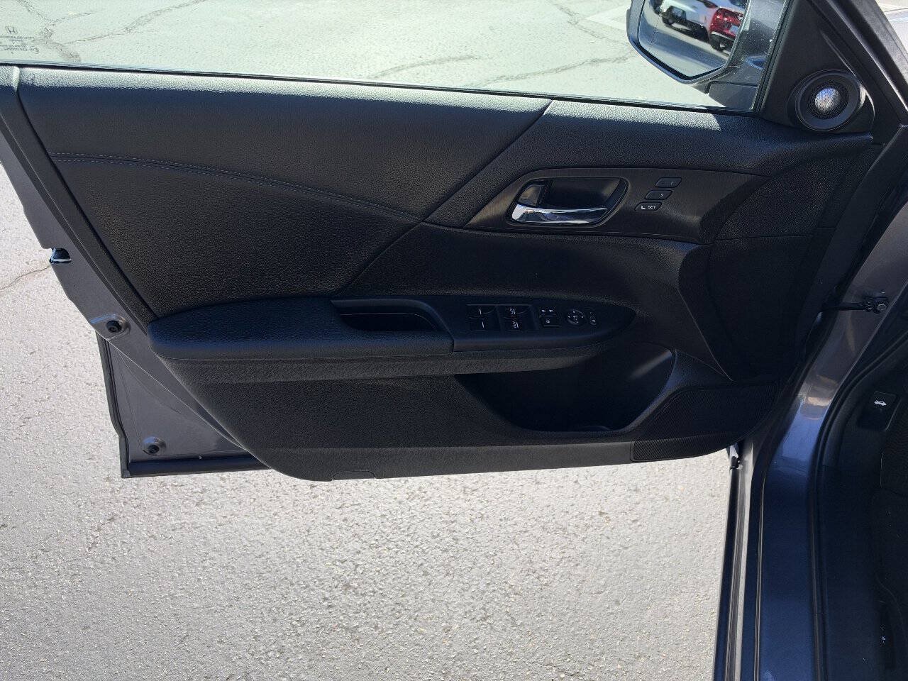 Used 2015 Honda Accord EX-L image 14