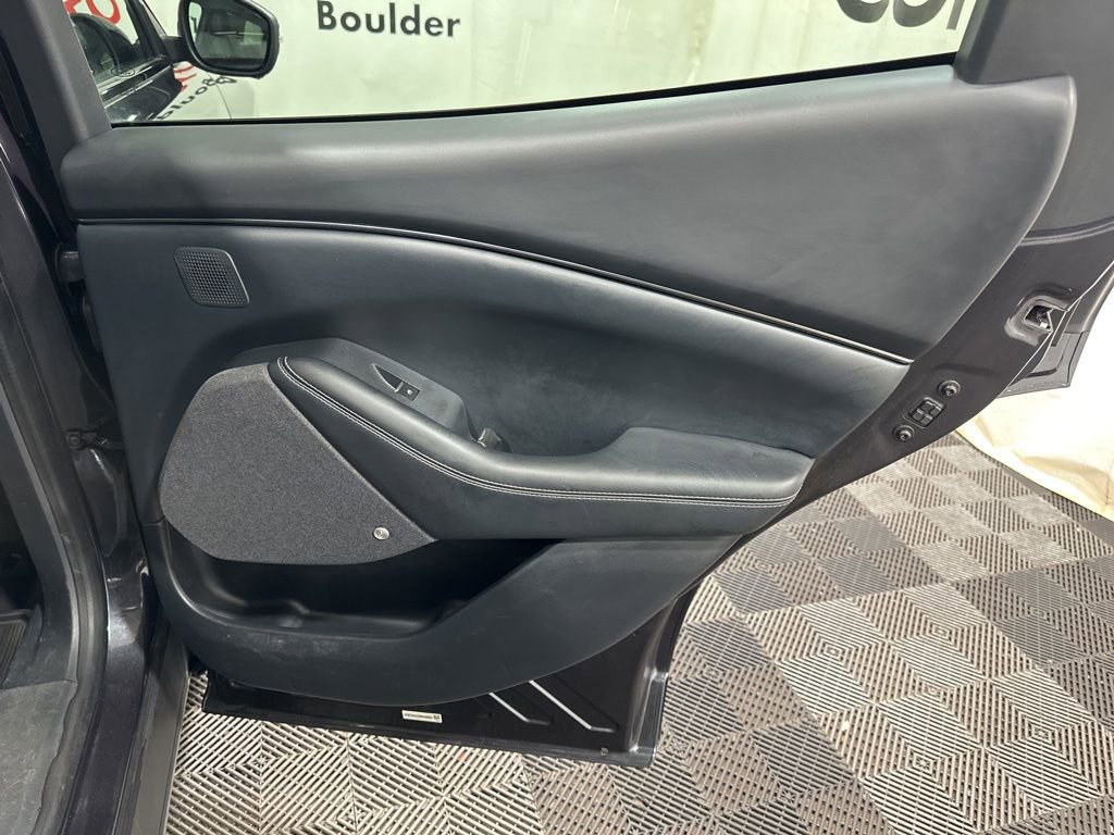 Used 2021 Ford Mustang Mach-E Premium image 12