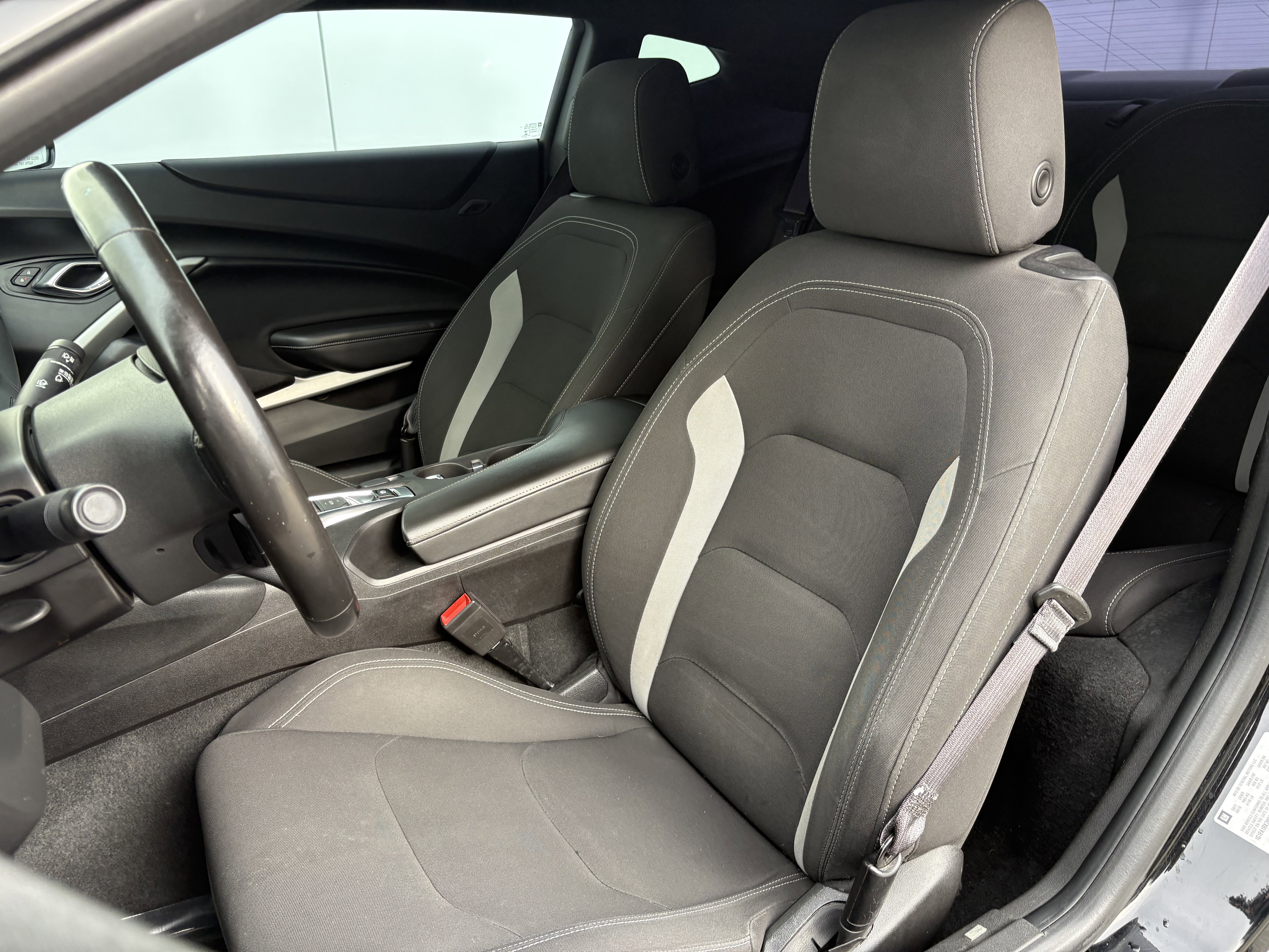 Used 2017 Chevrolet Camaro LT image 10