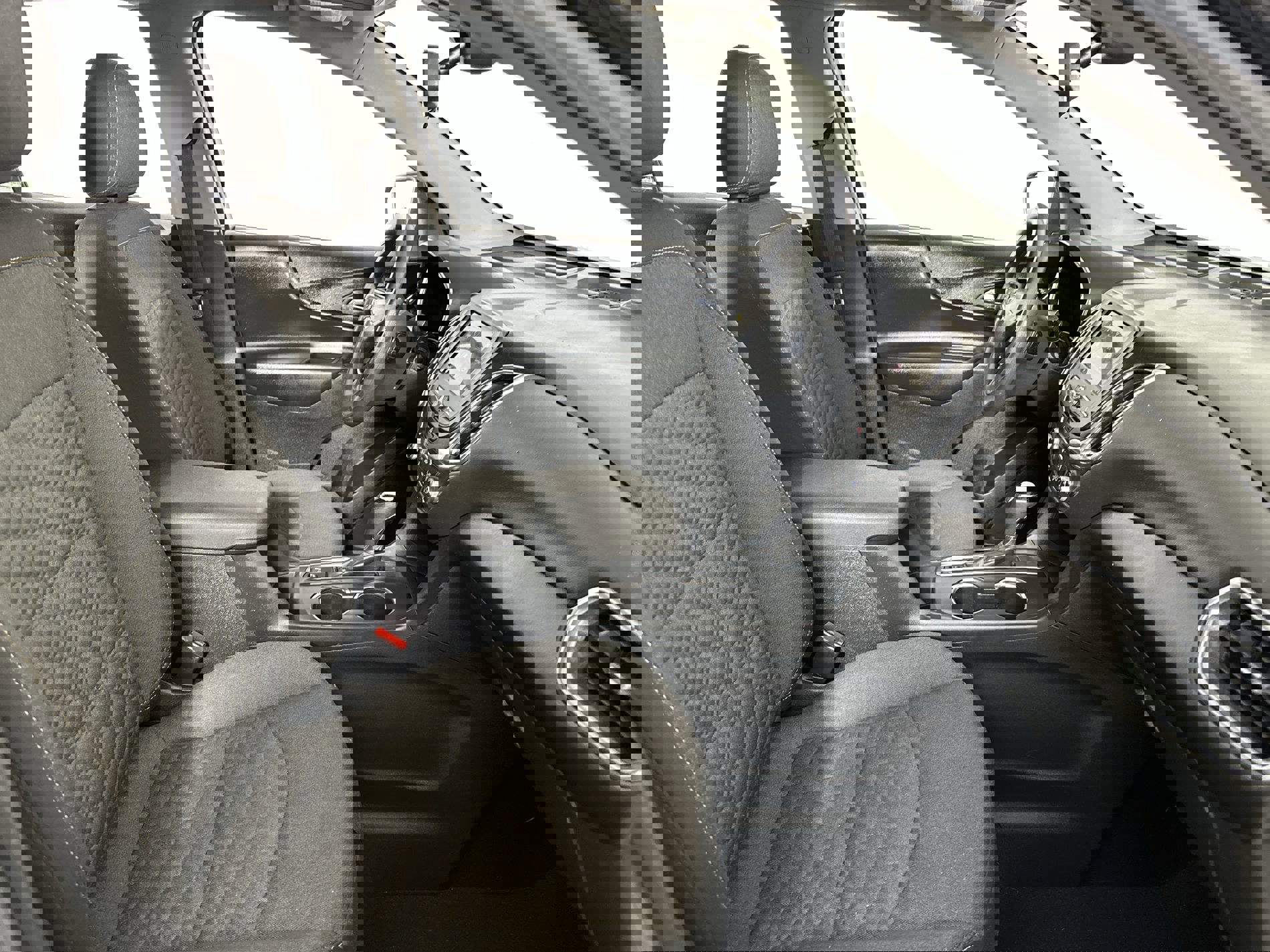 Used 2020 Chevrolet Equinox LT image 65