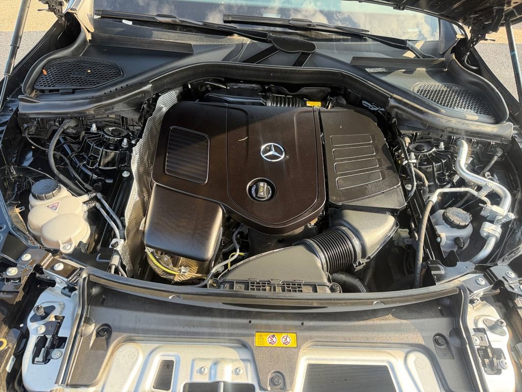 Used 2024 Mercedes-Benz GLC 300 image 24