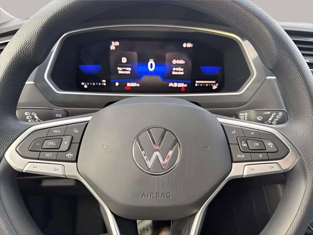 Used 2022 Volkswagen Tiguan S image 8