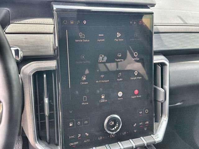 Certified 2026 GMC Acadia Elevation w/ Elevation Premium Package FWD image 13