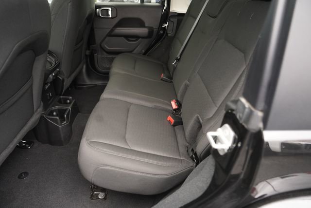 Used 2022 Jeep Wrangler Unlimited Sahara w/ Cold Weather Group image 12