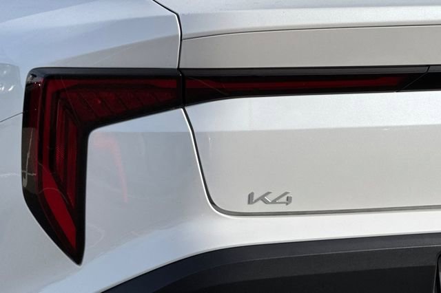 Certified 2025 Kia K4 EX image 34