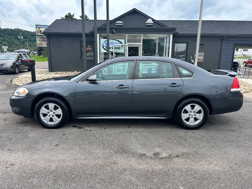 Used 2010 Chevrolet Impala LT w/ Luxury Edition Package FWD image 5