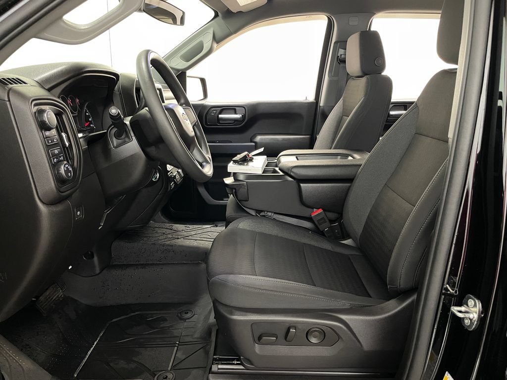 Certified 2024 Chevrolet Silverado 1500 Custom AWD/4WD image 7