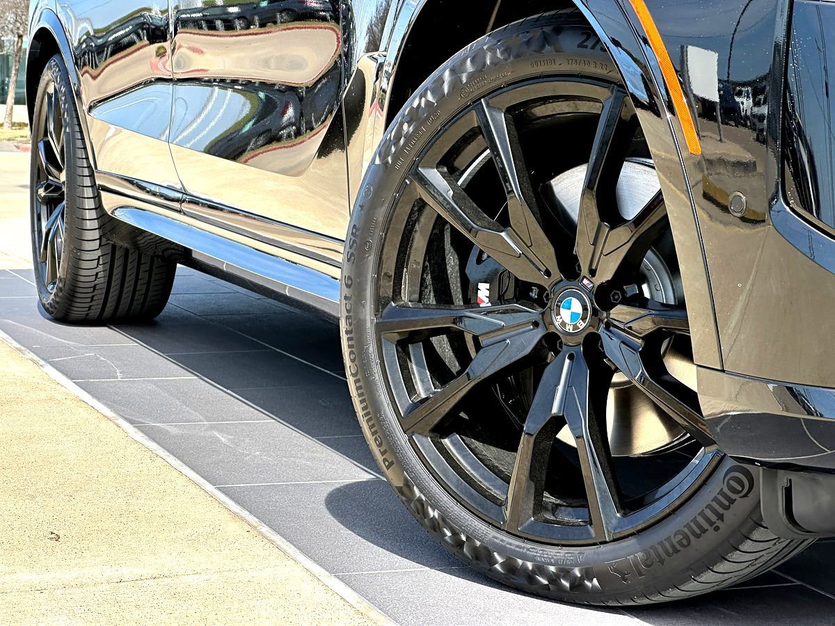 New 2026 BMW X7 M60i image 2