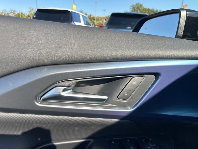 New 2026 Chevrolet Equinox EV LT image 12