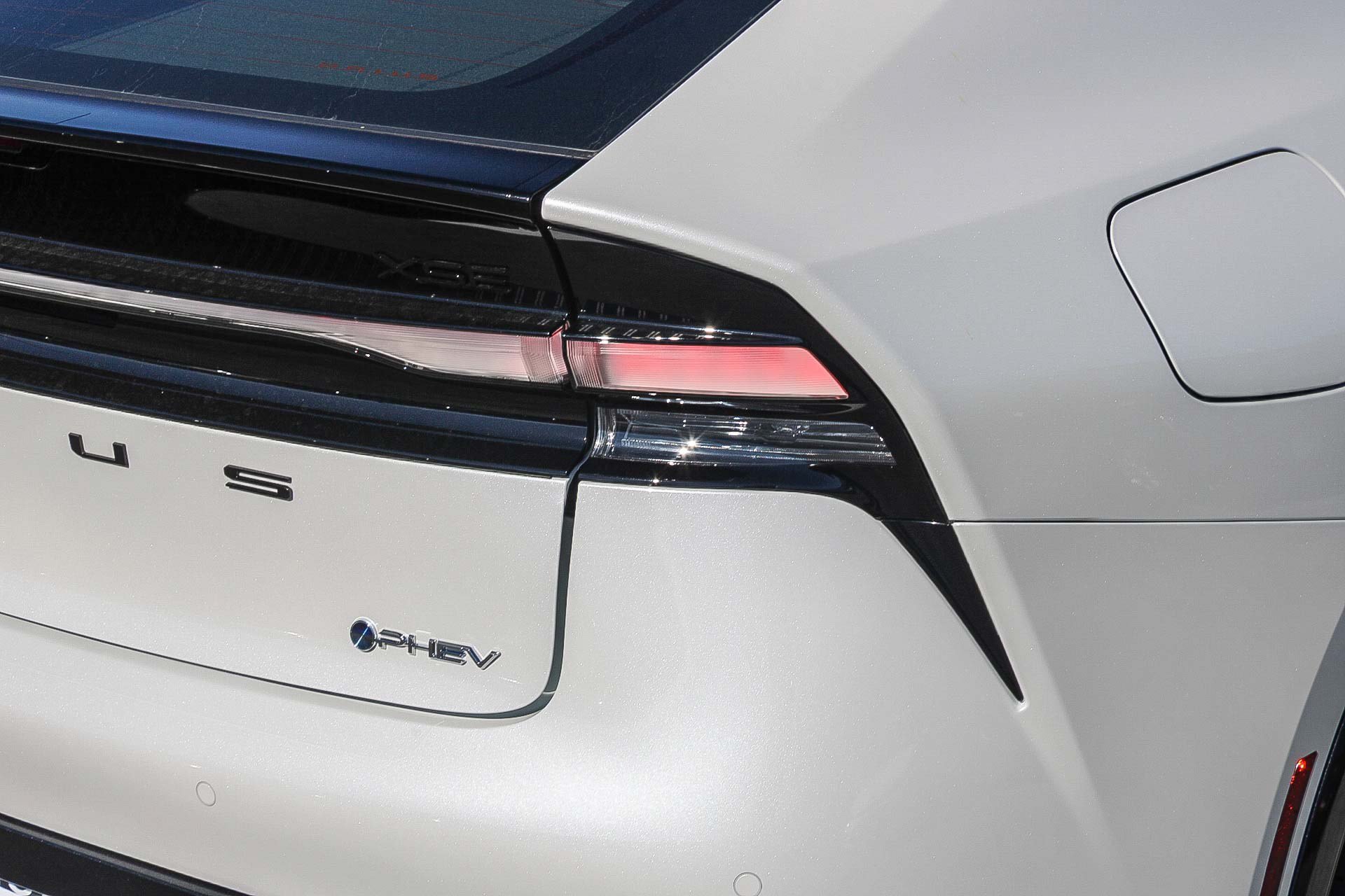 New 2026 Toyota Prius Plug-In Hybrid FWD image 10