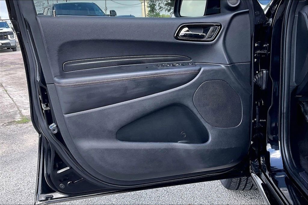 Used 2022 Dodge Durango R/T w/ Trailer Tow Group IV RWD image 17