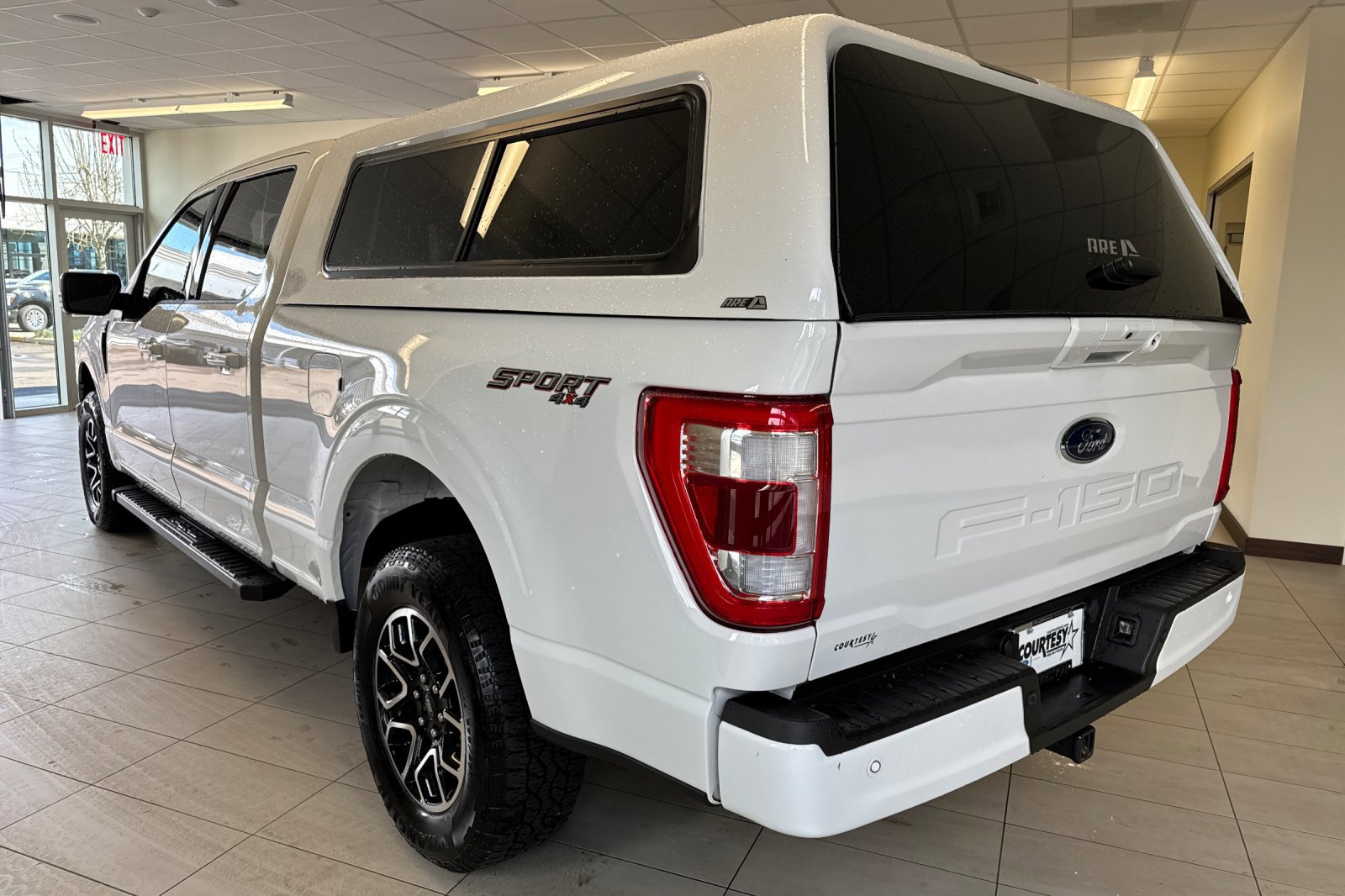 Used 2023 Ford F150 Lariat AWD/4WD image 6