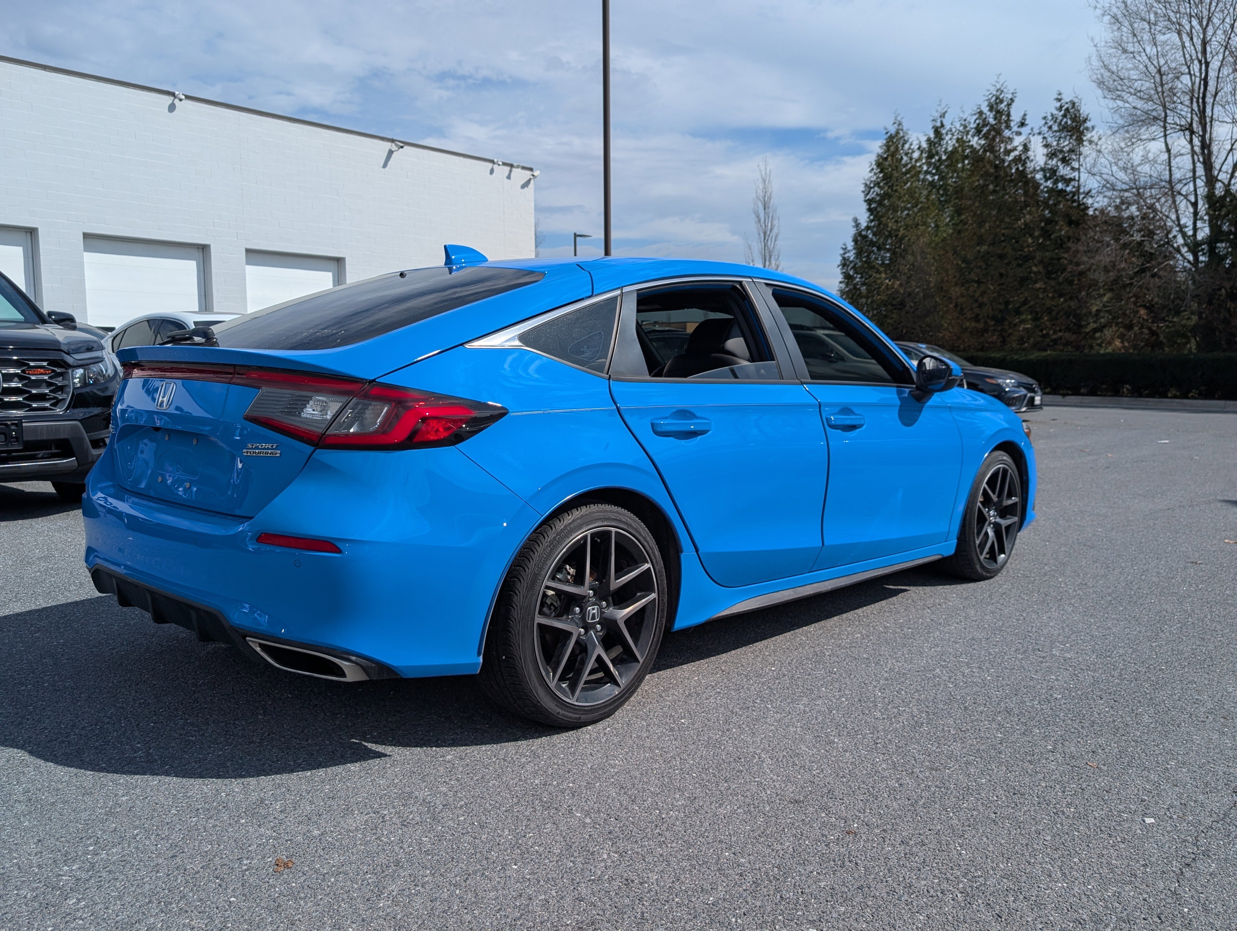 Used 2022 Honda Civic Sport Touring image 3