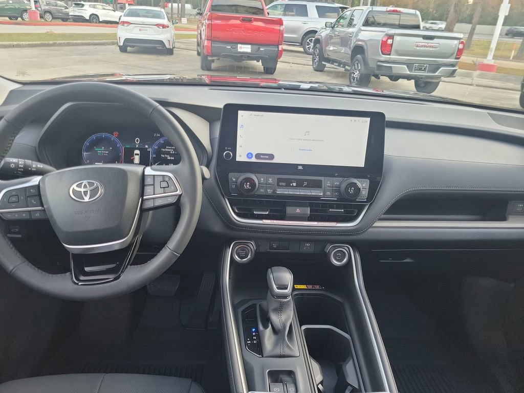 Used 2025 Toyota Grand Highlander Limited image 22