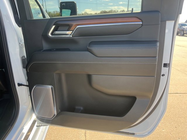 Used 2024 GMC Sierra 2500 Denali w/ Denali Reserve Package image 46