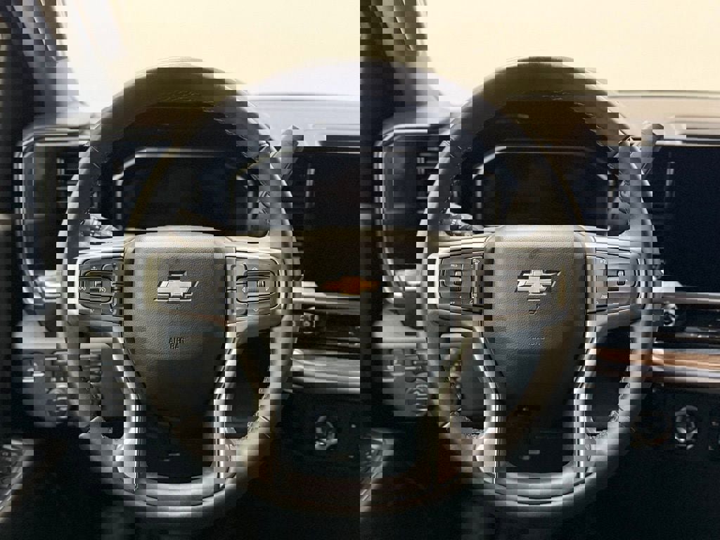 Used 2024 Chevrolet Silverado 1500 LT image 13