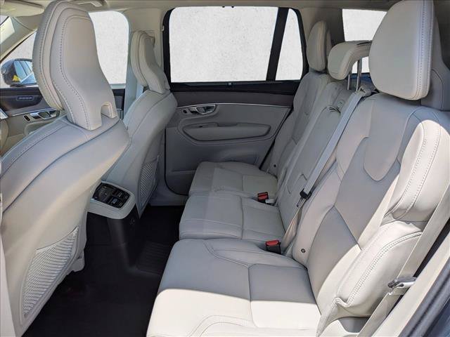 New 2026 Volvo XC90 T8 Ultra w/ Protection Package AWD/4WD image 17