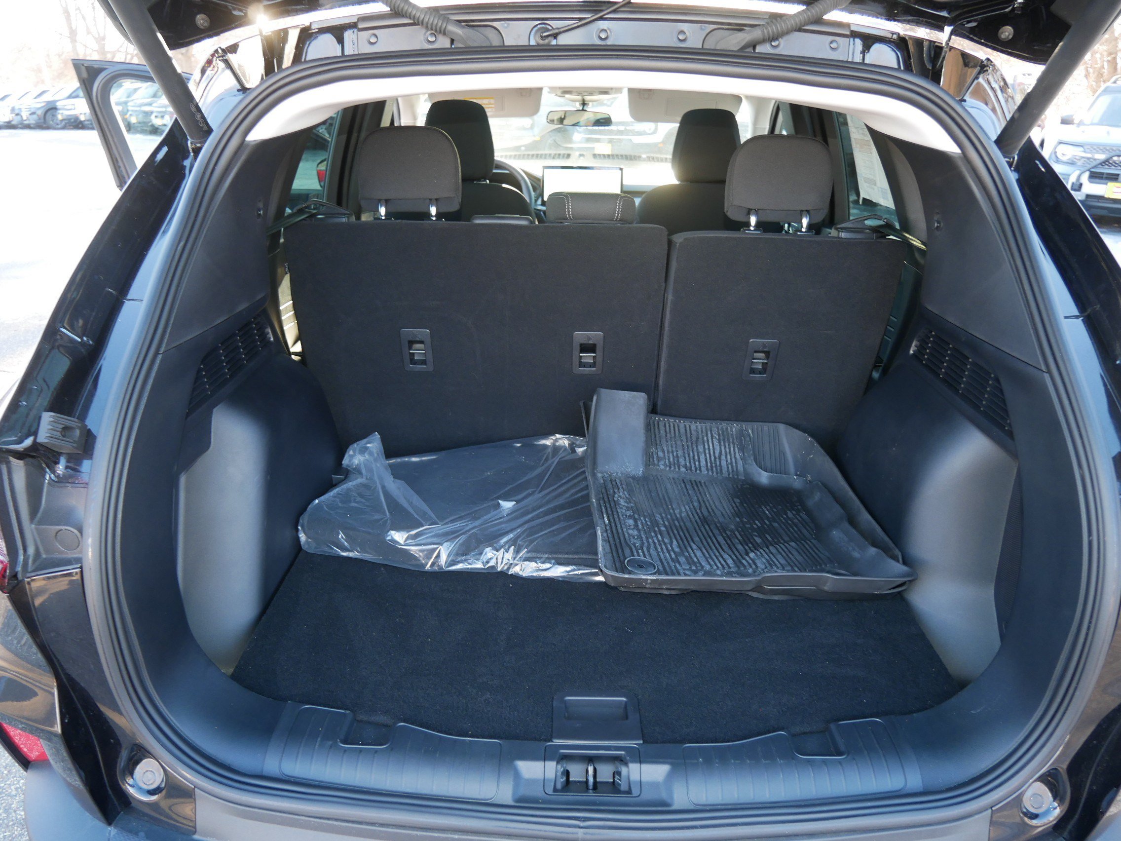 Used 2025 Ford Escape Active w/ Active Premium Tech Pack AWD/4WD image 18