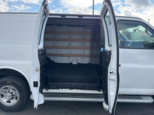 Used 2024 Chevrolet Express 2500 Work Van w/ Driver Convenience Package image 51