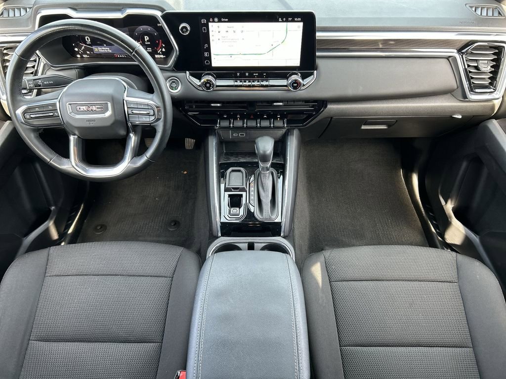 Used 2025 GMC Canyon Elevation image 20