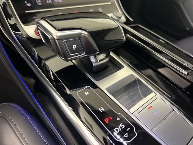 Used 2023 Audi S8 w/ S8 Comfort Plus Package image 31