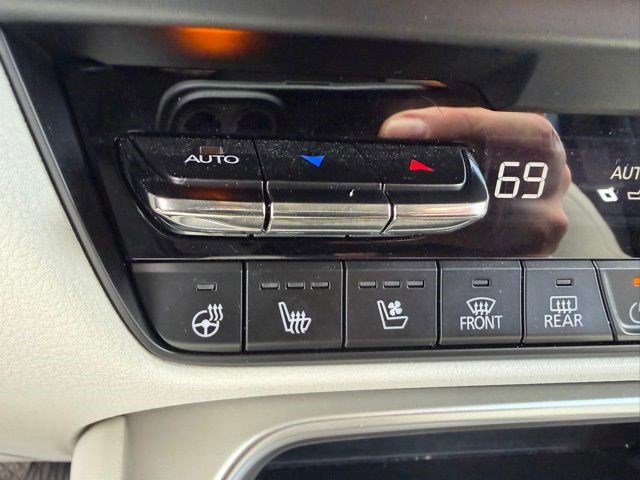 Certified 2025 MAZDA CX-90 Plug-In Hybrid w/ Premium Plus AWD/4WD image 16