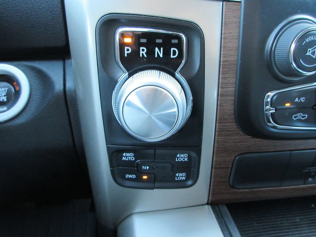Used 2015 RAM 1500 Laramie w/ Convenience Group AWD/4WD image 34