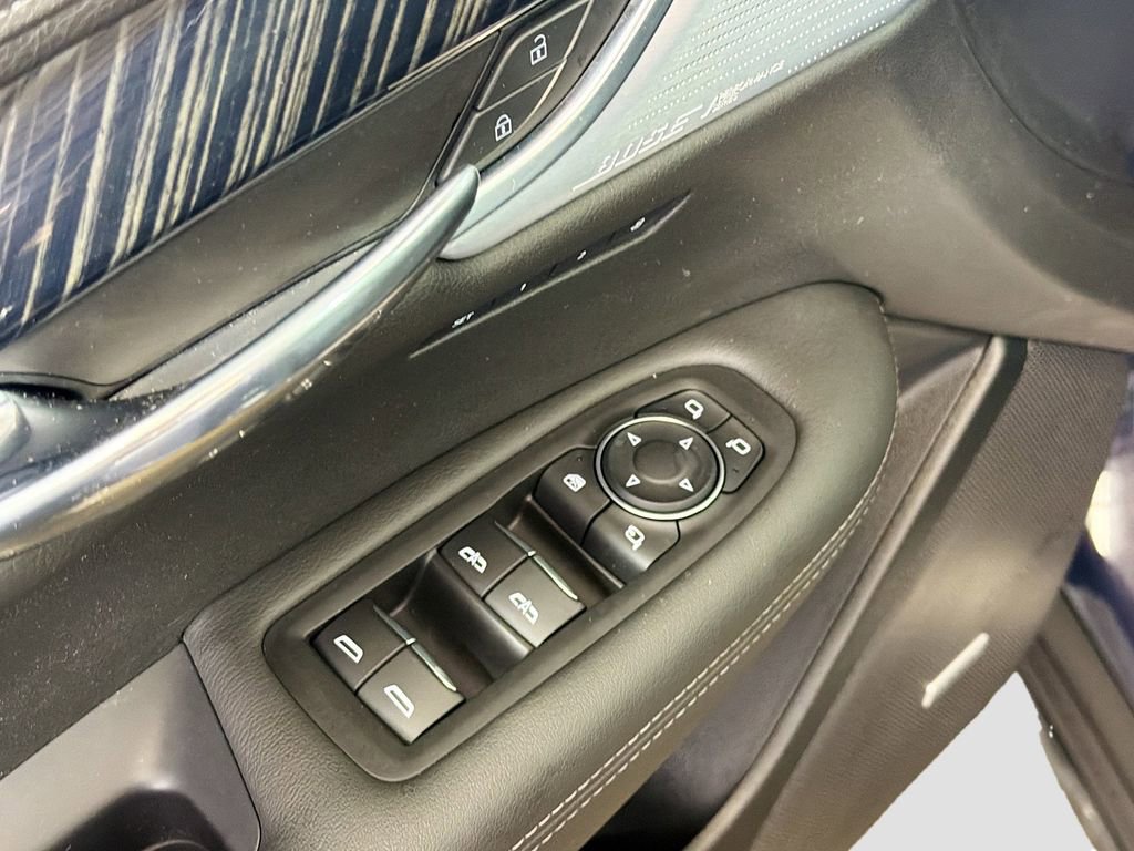 Used 2024 Cadillac XT6 Premium Luxury AWD/4WD image 20
