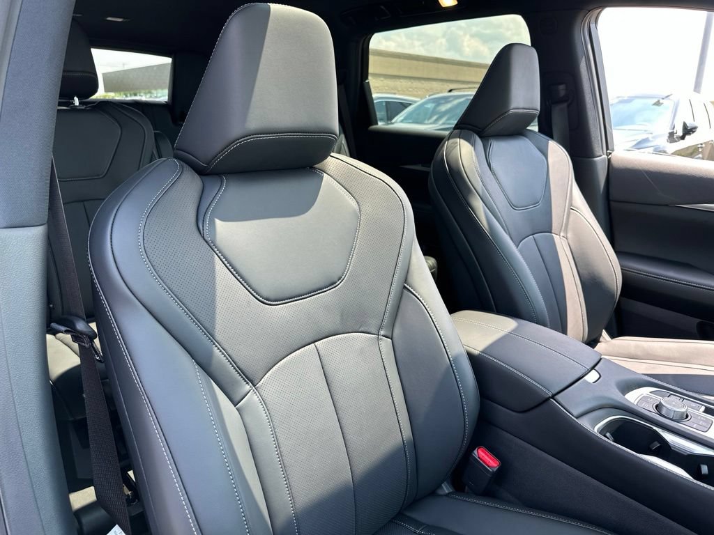 New 2027 INFINITI QX60 Sport w/ Dark Cargo Package AWD/4WD image 17