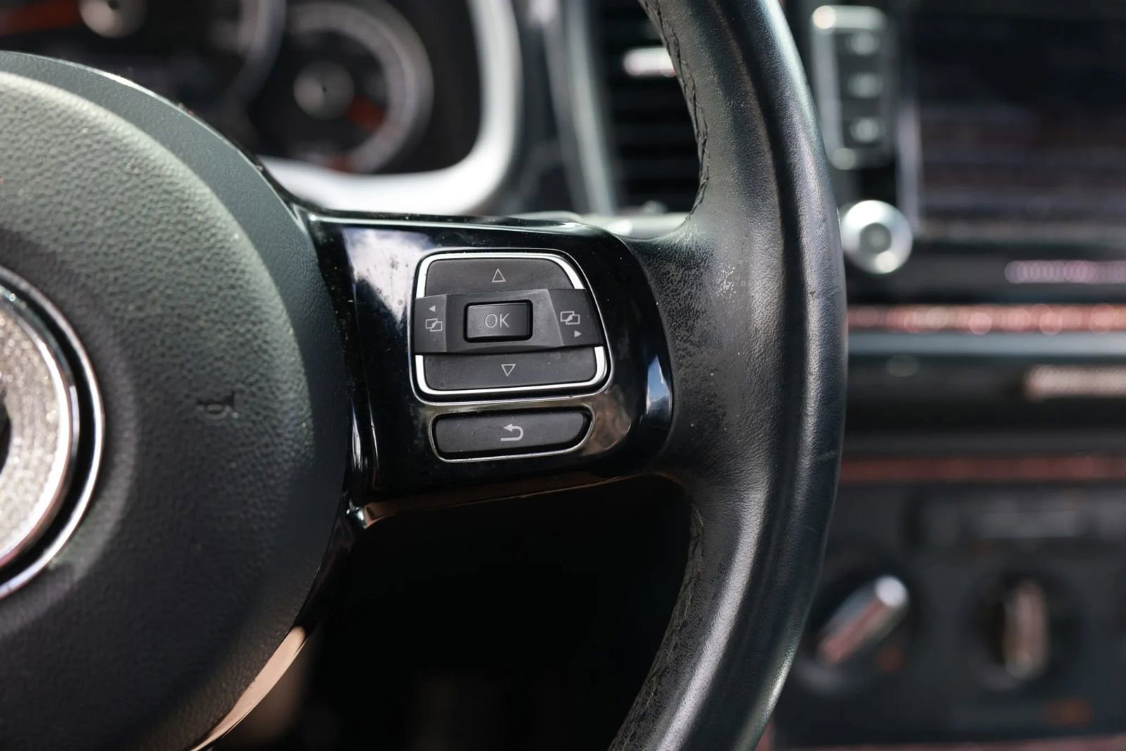 Used 2014 Volkswagen Beetle R-Line image 27