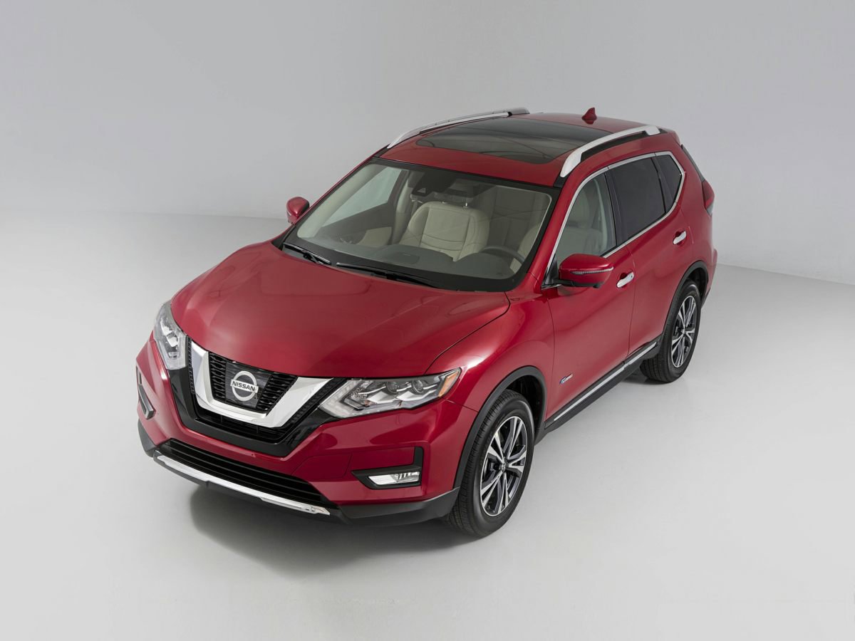 Used 2018 Nissan Rogue SV w/ Premium Package