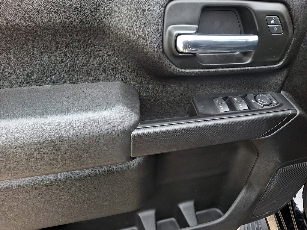 Used 2025 Chevrolet Silverado 2500 Custom image 12