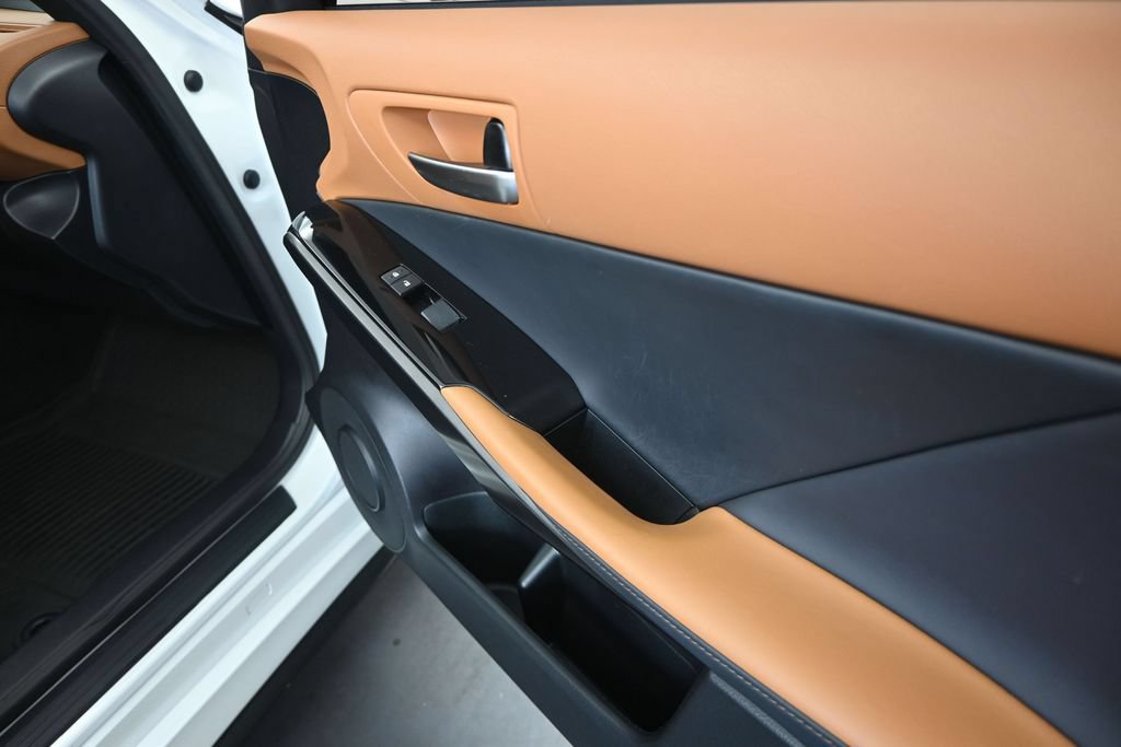 Certified 2022 Lexus IS 300 w/ Accessory Package RWD image 23