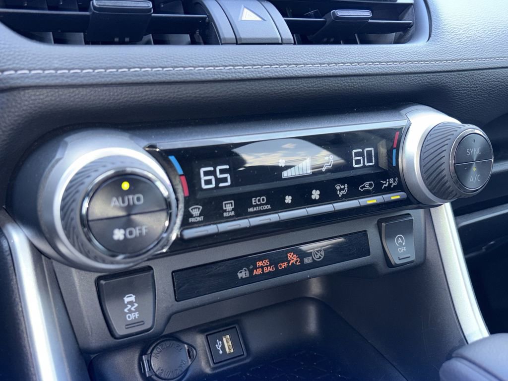 Used 2024 Toyota RAV4 XLE w/ Convenience Package FWD image 19