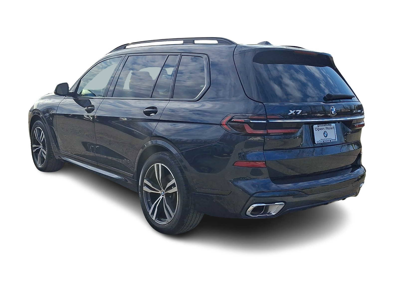 Used 2024 BMW X7 xDrive40i w/ M Sport Package image 4