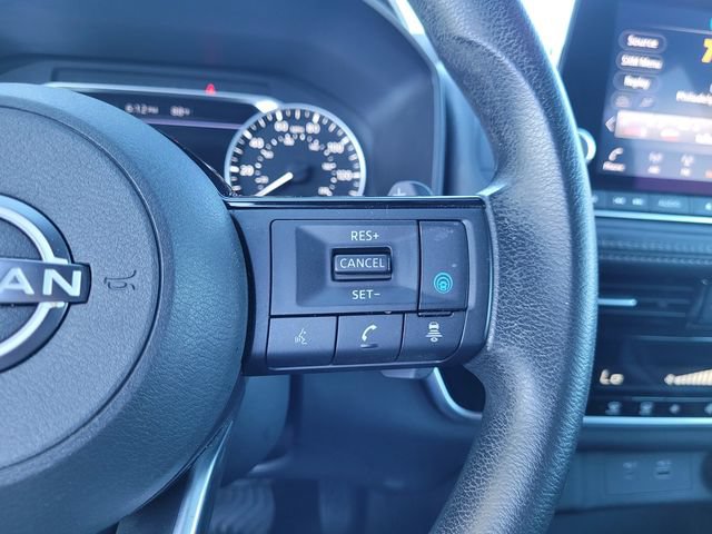 Used 2022 Nissan Rogue SV FWD image 14
