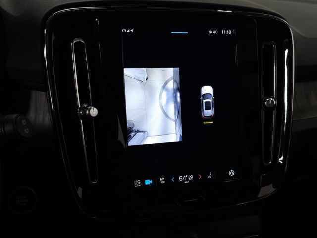 Certified 2024 Volvo XC40 B5 Plus w/ Climate Package AWD/4WD image 28