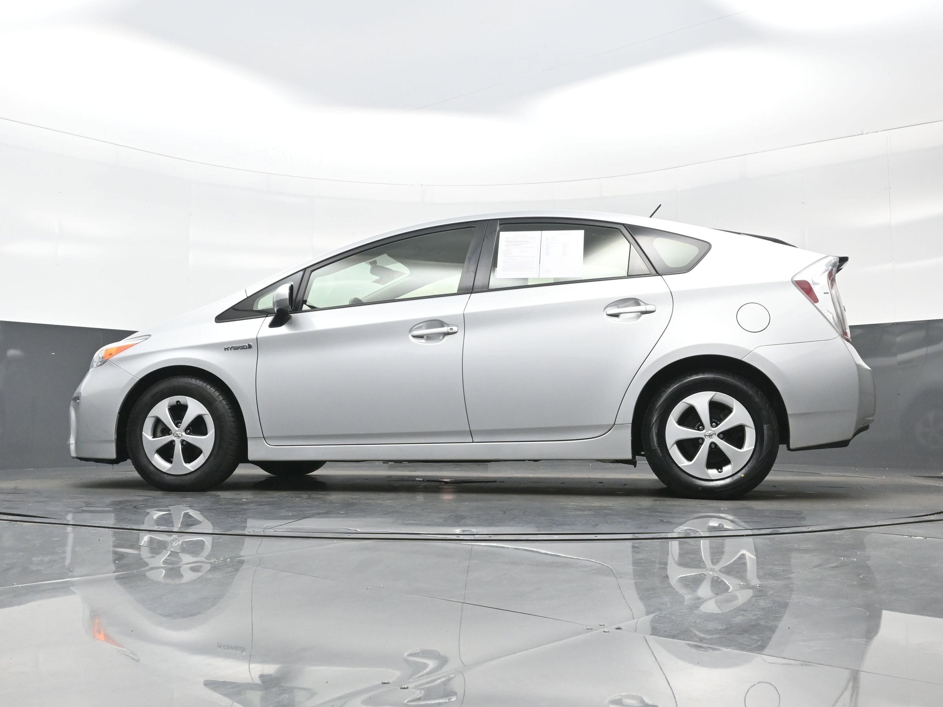 Used 2015 Toyota Prius Three FWD image 28