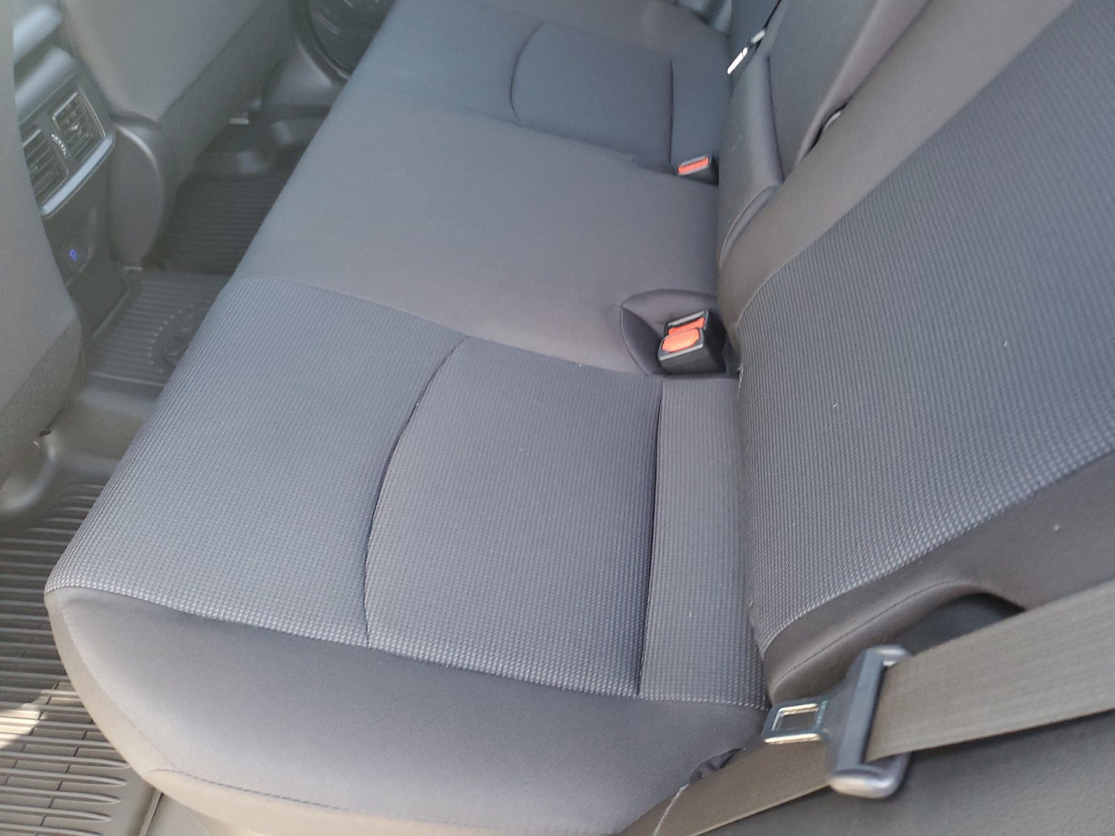 Certified 2025 Toyota RAV4 LE AWD/4WD image 15
