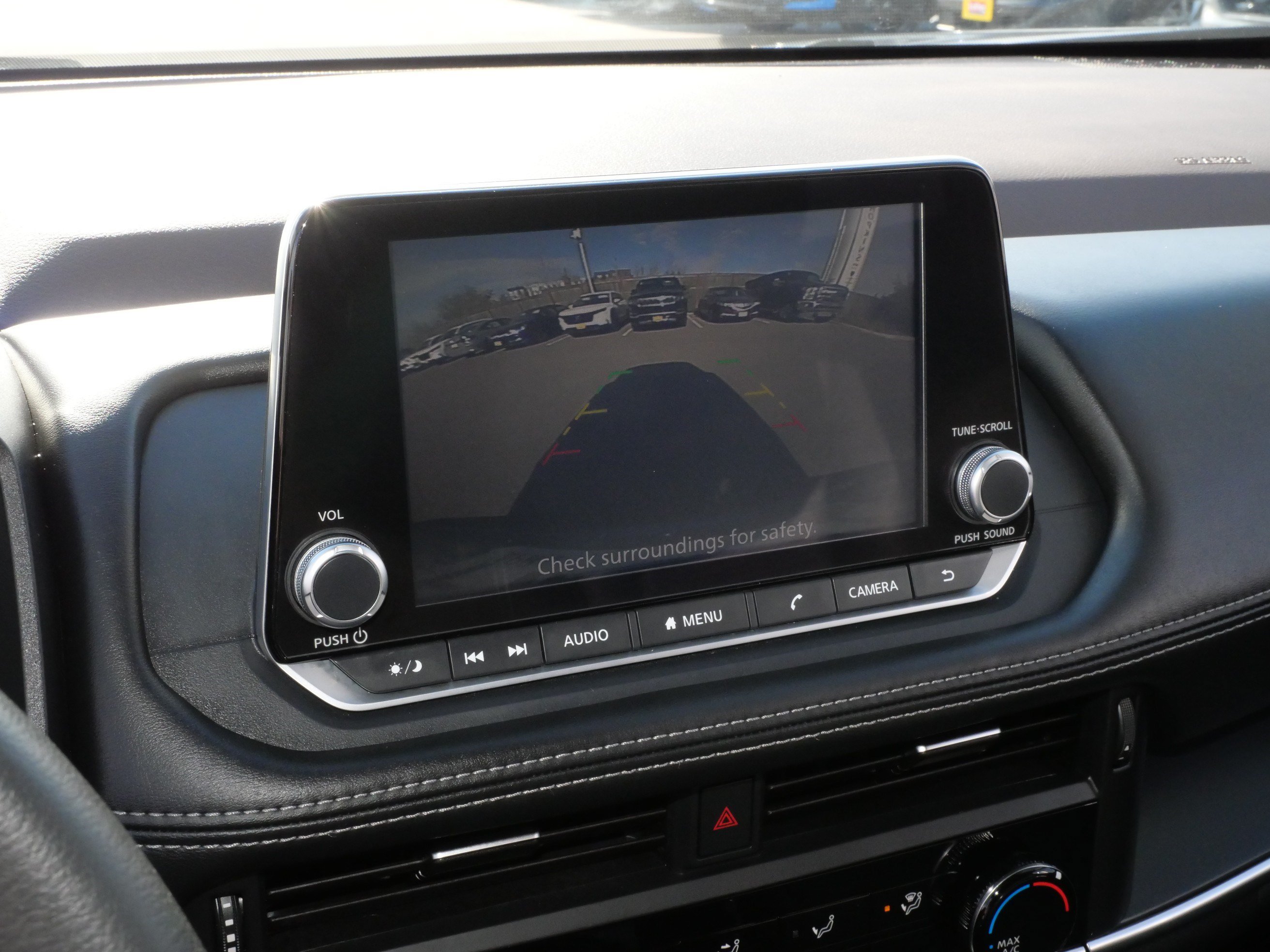 Used 2021 Nissan Rogue S AWD/4WD image 29