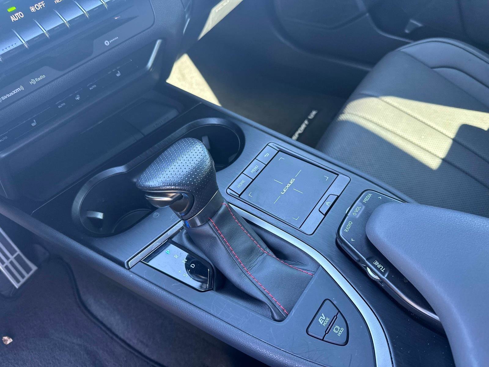 Used 2019 Lexus UX 250h F Sport w/ F Sport Premium Package image 23