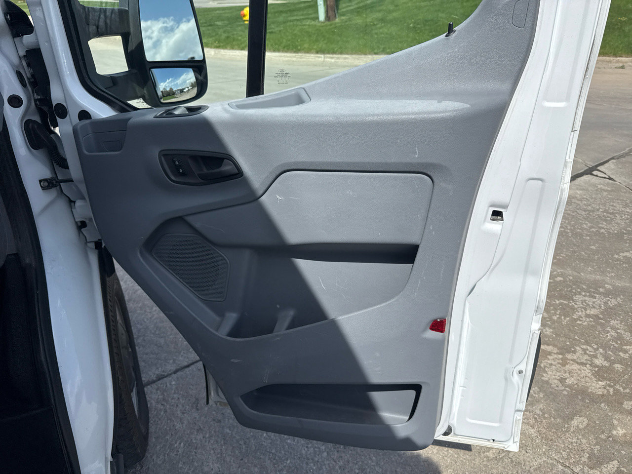 Used 2018 Ford Transit 250 148 Medium Roof w/ Interior Upgrade Package image 30