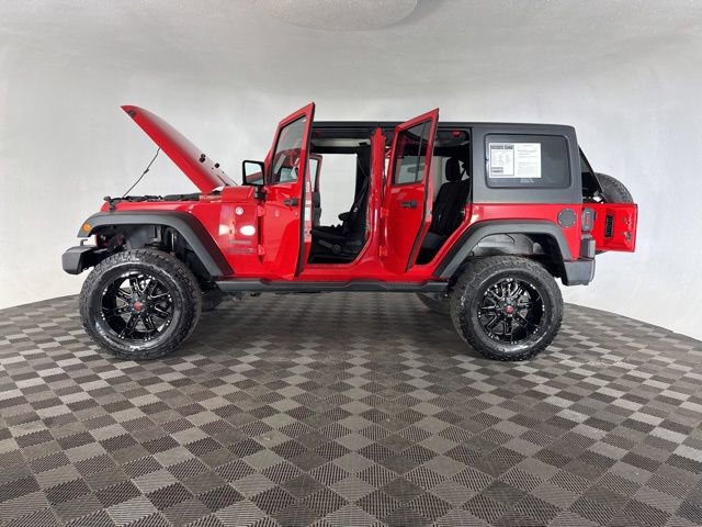 Used 2015 Jeep Wrangler Unlimited Sport w/ Dual Top Group image 9